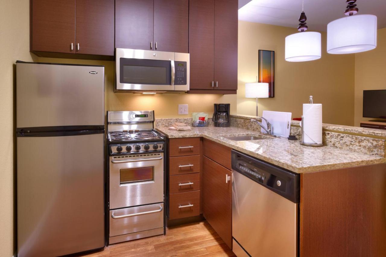 Towneplace Suites By Marriott Dickinson Εξωτερικό φωτογραφία