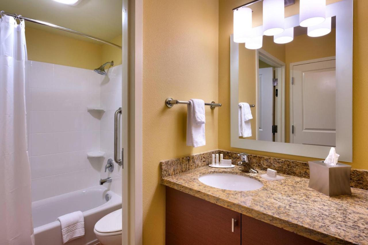 Towneplace Suites By Marriott Dickinson Εξωτερικό φωτογραφία