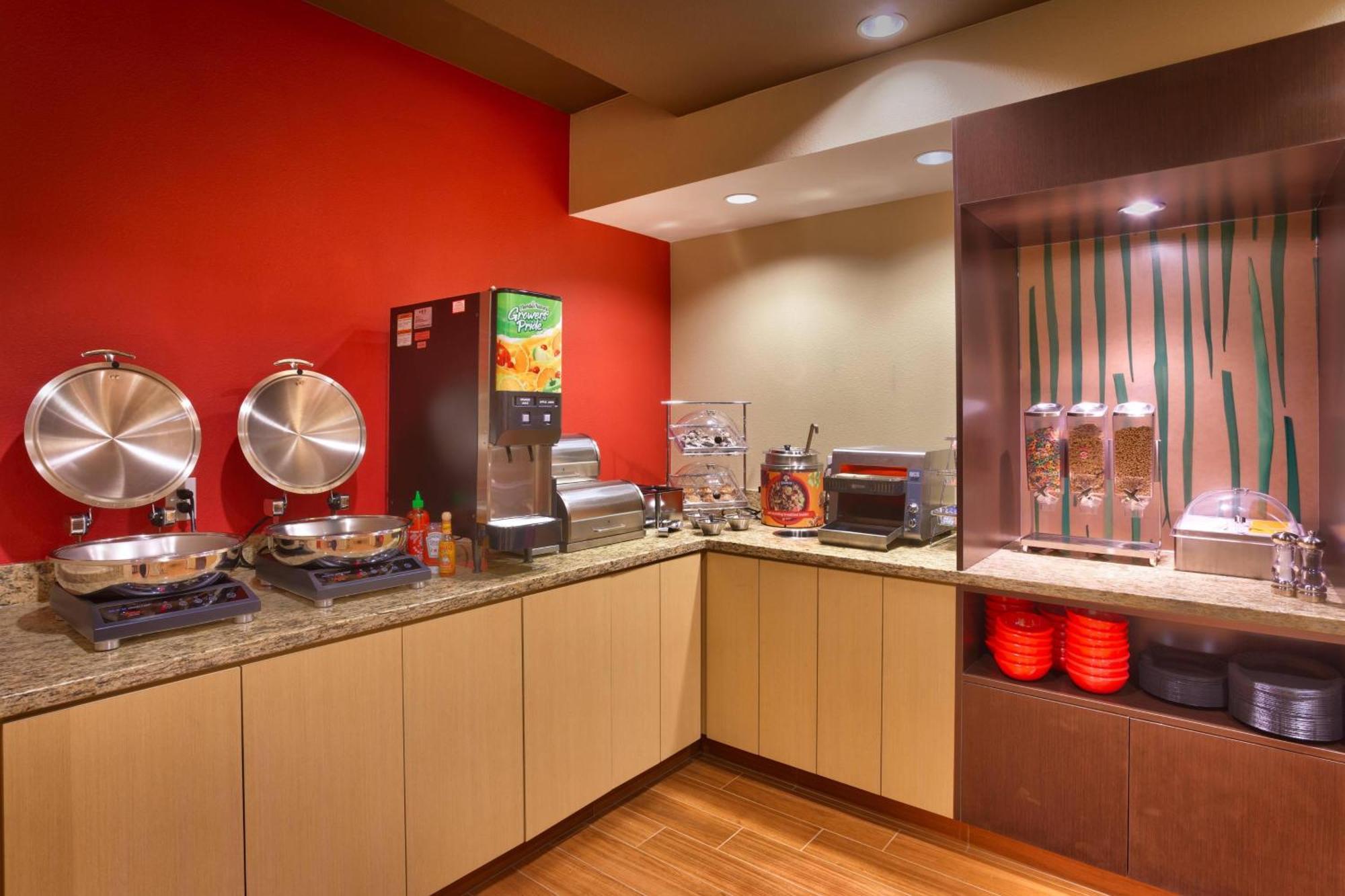 Towneplace Suites By Marriott Dickinson Εξωτερικό φωτογραφία